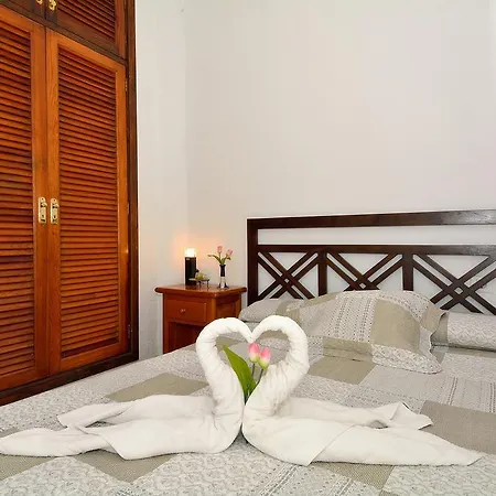 Playa Chica Appartement *